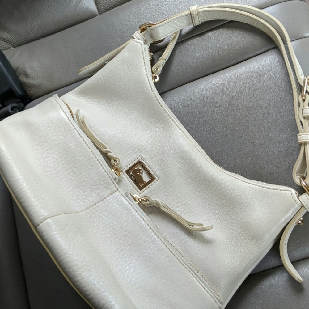 Women's handbag